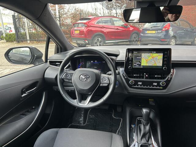 Toyota COROLLA Touring Sports 1.8 Hybrid Dynamic // FULL LED // NAVI // CAMERA // KEYLESS // ADAPTIVE CRUISE // PDC V+A