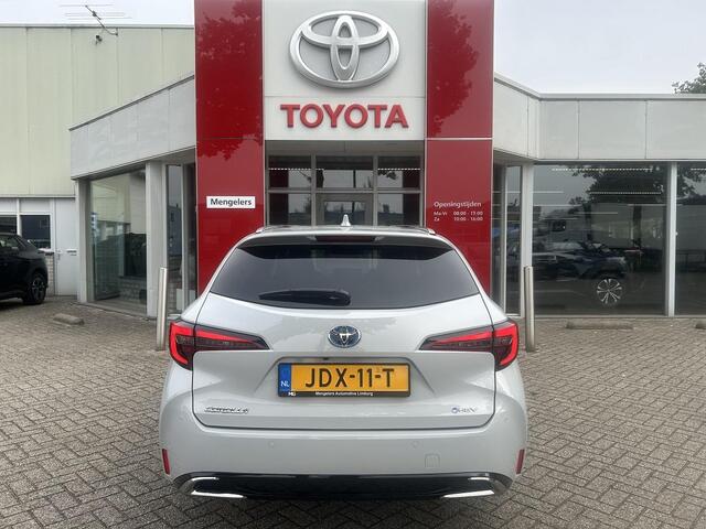 Toyota COROLLA TS Hybrid 140 Dynamic | Apple Carplay | Privacy glass | Stoelverwarming| Parkeersensoren voor en achter