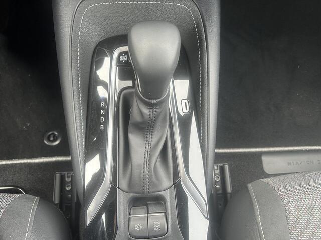 Toyota COROLLA TS Hybrid 140 Dynamic | Apple Carplay | Privacy glass | Stoelverwarming| Parkeersensoren voor en achter