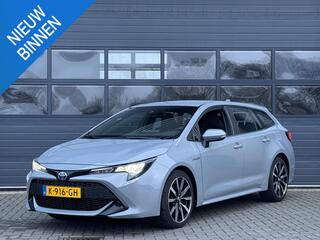 toyota-corolla-touring-sports-1.8-h
