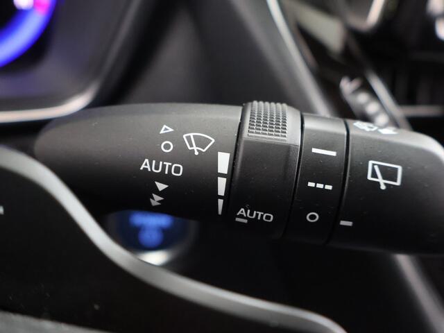 Toyota COROLLA 2.0 Hybrid Executive JBL | Sportstoelen | Stoelverwarming | Draadloos laden |