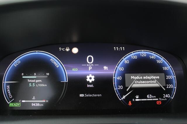 Toyota COROLLA Cross Hybrid 140 Style Plus | Rijklaar | Stoel-/stuurverw. | El.achterklep | Keyless | Adap.cruise | LED | Parkeersens. v+a | Apple/Android | Navi