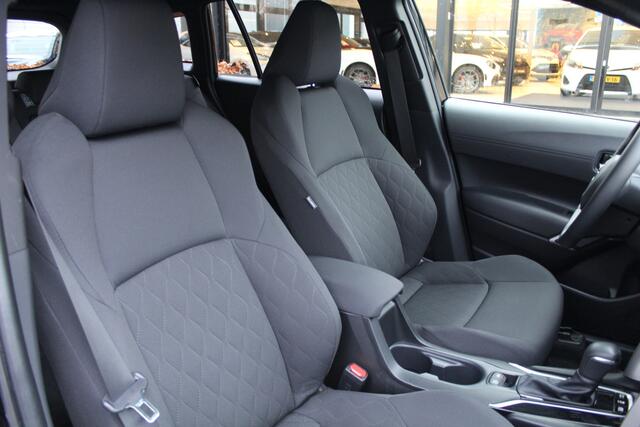 Toyota COROLLA Cross Hybrid 140 Style | Rijklaar | Stoel/Stuur-verwarming | Navi | Apple/Android | Elek achterklep