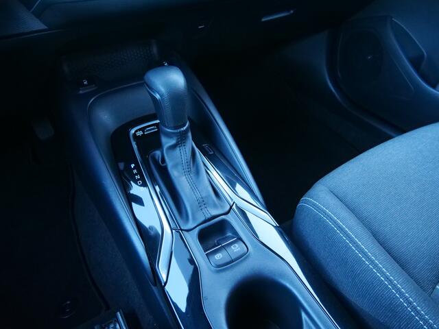 Toyota COROLLA Touring Sports Hybrid 140 Pk Active Automaat DAB / Apple Carplay / Camera / Stoelverwarming