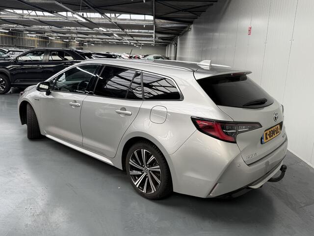 Toyota COROLLA Touring Sports 2.0 Hybrid Business Plus High Power Hybride, met trekhaak en Parkeersensoren voor en achter