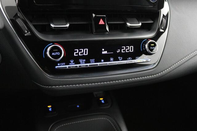 Toyota COROLLA 1.8 Hybrid Dynamic | Stoelverwarming | Leder-Stof bekleding | Trekhaak |