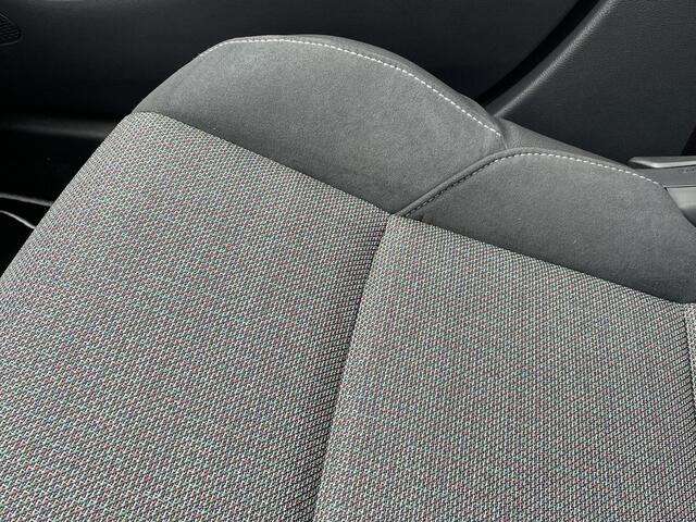 Toyota COROLLA Touring Sports Hybrid 140 Dynamic **NIEUWE AUTO**