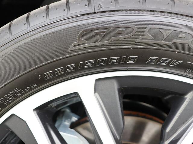 Toyota COROLLA Cross Hybrid 140 Dynamic nieuw model niet adverteren - demo/showroom