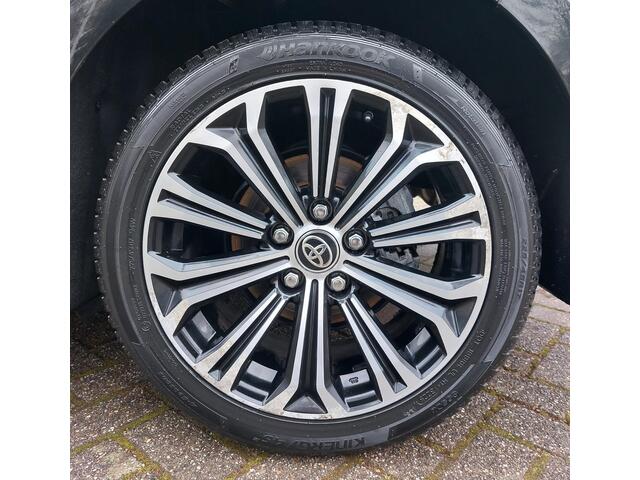 Toyota COROLLA 1.8 Hybrid Business Plus | Trekhaak