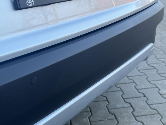 Toyota COROLLA Cross Hybrid 140 Style | Parkeersensoren V+A | Blindspot