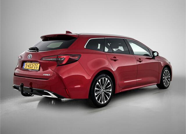 Toyota COROLLA Touring Sports 1.8 Hybrid First Edition | Navigatie | Trekhaak |
