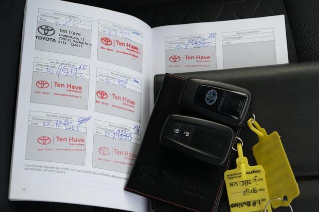 Toyota COROLLA Touring Sports 1.8 Hybrid Business Automaat | Apple CarPlay & Android Auto | Ad