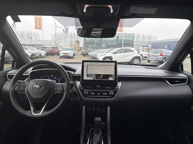 Toyota COROLLA Cross Hybrid 140 Style