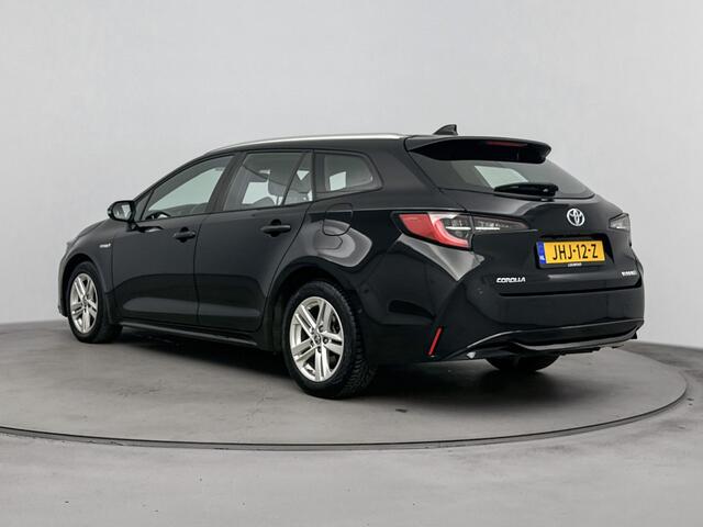 Toyota COROLLA Touring Sports 1.8 Hybrid Active Luxury | Parkeersensoren V+A | Navigatie |