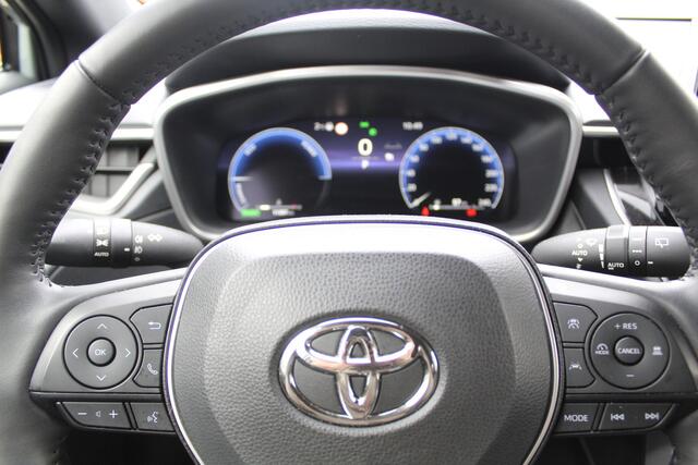 Toyota COROLLA Cross Hybrid 140 Style Plus | Rijklaar | Apple/Android | Navi | Camera | Stoel/Stuur -Verwarming | Adapt. Cruise