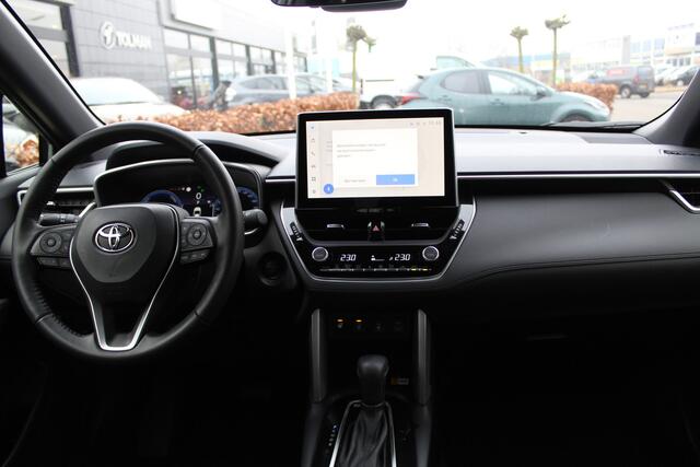 Toyota COROLLA Cross Hybrid 140 Style Plus | Rijklaar | Apple/Android | Navi | Camera | Stoel/Stuur -Verwarming | Adapt. Cruise