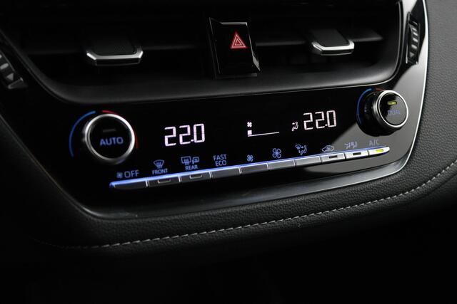 Toyota COROLLA Touring Sports 1.8 Hybrid | Navigatie | Parkeercamera | Parkeersensoren | Climate control |