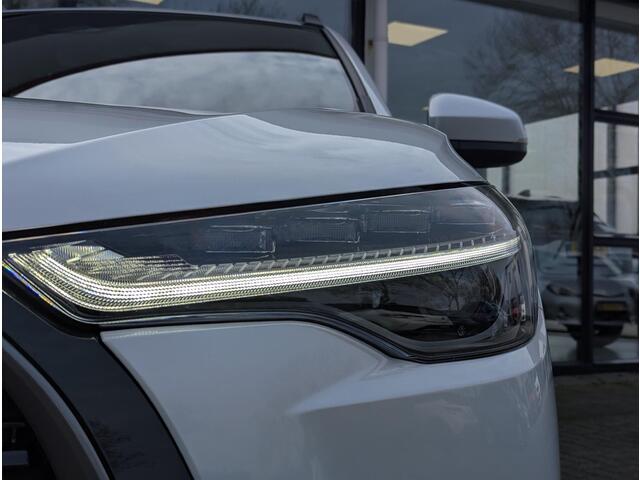 Toyota COROLLA Cross Hybrid 140 Style | Stoel- stuurverwarming | Dodehoek | Elek. achterklep | ACC | PDC V+A | Qi-lader