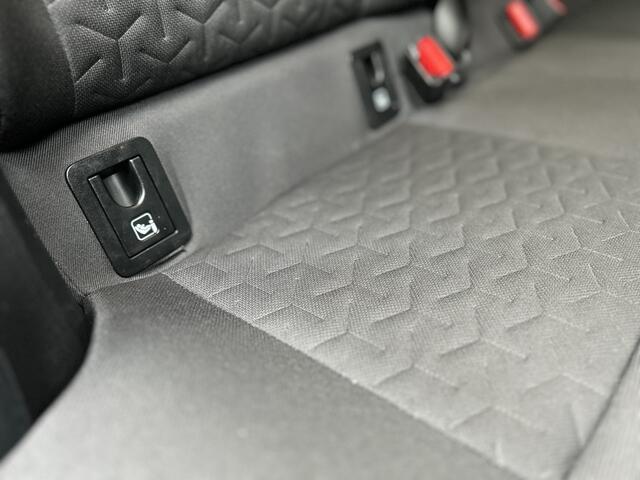 Toyota COROLLA Touring Sports 1.8 Hybrid Business Plus | 1e Eigenaar | Keyless entry | Camera | Stoelverwarming | Lane assist |