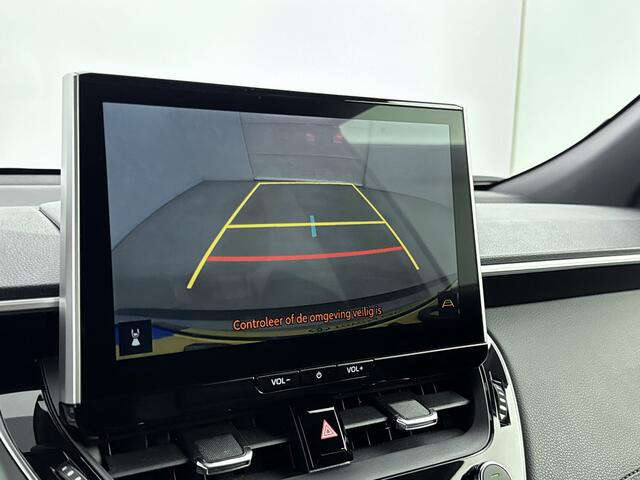 Toyota COROLLA Cross 2.0 High Power Hybrid First Edition | Elektrische Achterklep | Voorstoelen Verwarmd |