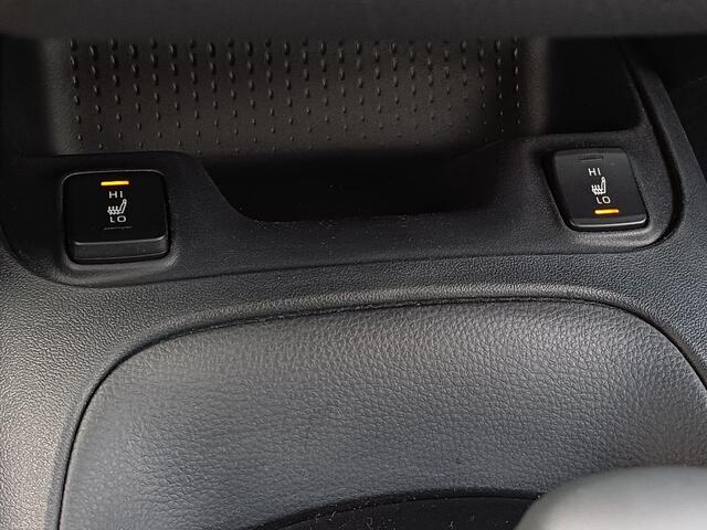 Toyota COROLLA Touring Sports Hybrid 140 Active Bi-Tone Stuur-& Stoelverwarming | Apple carplay/Android auto | adaptieve cruise control