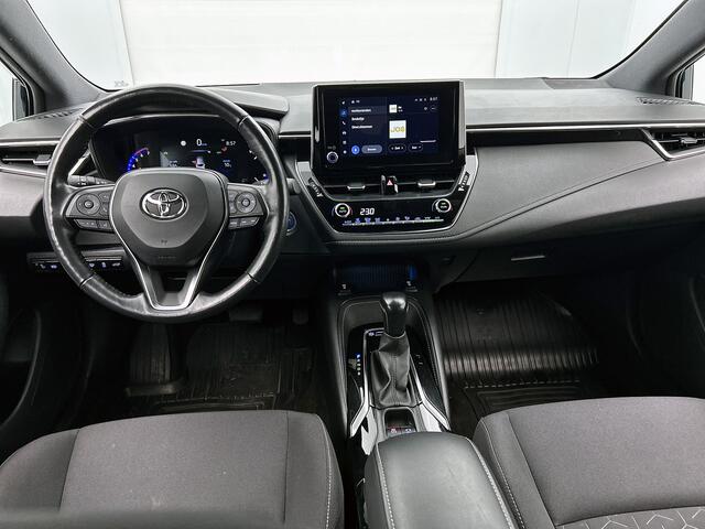 Toyota COROLLA Touring Sports 1.8 Hybrid Active Plus Dodehoek | Parkeersensoren | HUD | Stoelverwarming