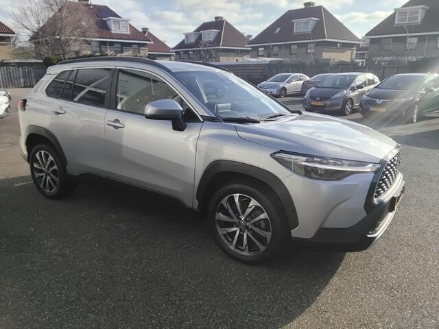 Toyota COROLLA Cross Hybrid 140 Style BSM,el achterklep,pdc.