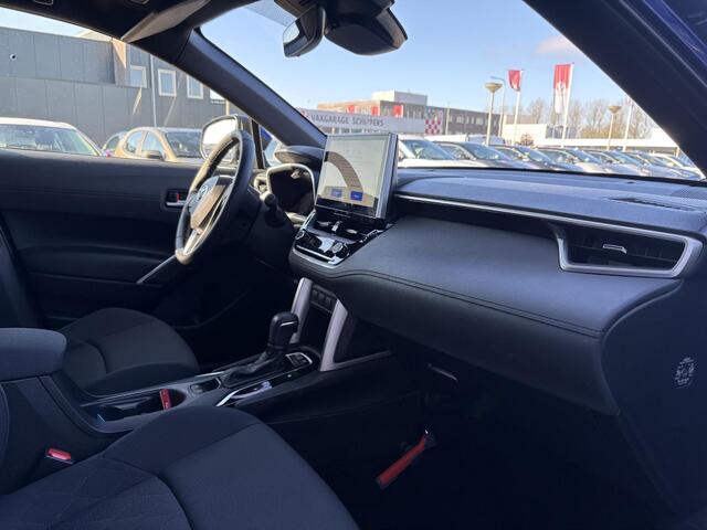 Toyota COROLLA Cross Hybrid 140 Style