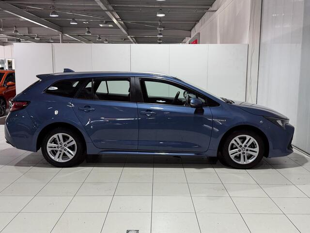 Toyota COROLLA Touring Sports 1.8 Hybrid Business | All season banden | Dealer onderhouden |