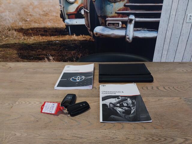 Toyota COROLLA Touring Sports 1.8 Hybrid 1e EIGENAAR Dynamic ECC CAMERA LED ADAPT CRUISE