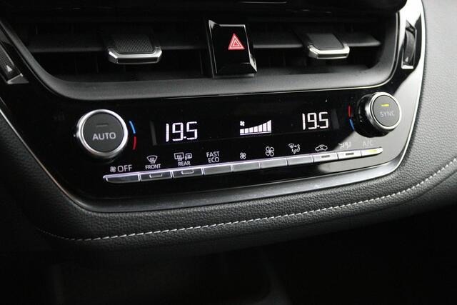 Toyota COROLLA Touring Sports Hybrid 140 | Apple carplay & Android auto | Climate control | Cruise control |