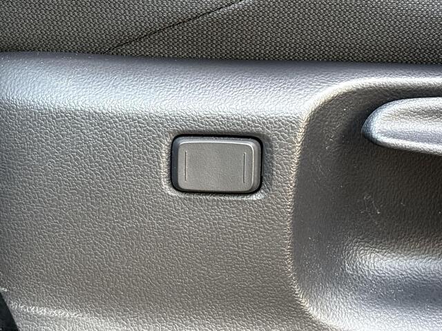 Toyota COROLLA Cross Hybrid 140 Dynamic **ADAPTIEF CRUISE CONTROL/ KEYLESS/ LENDENSTEUNT/ GARANTIE**