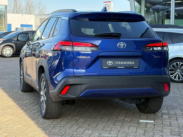 Toyota COROLLA Cross Hybrid 140 Style