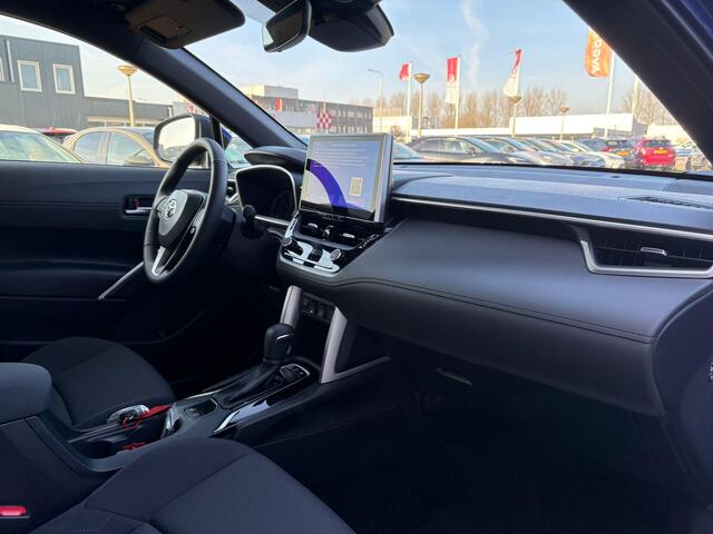 Toyota COROLLA Cross Hybrid 140 Style