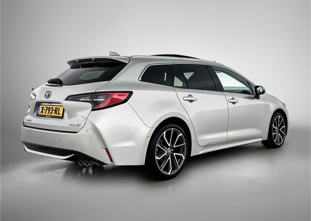 Toyota COROLLA Touring Sports 2.0 Hybrid Executive | JBL-Audio | Panoramadak |