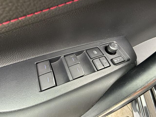 Toyota COROLLA Touring Sports 2.0 Hybrid Executive | JBL | Panoramadak | Trekhaak