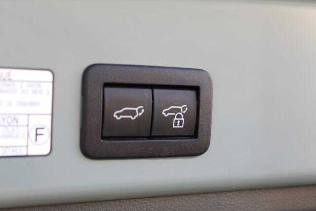 Toyota COROLLA Cross Hybrid 200 Style | Rijklaar | Stoelverwarming | Blind Spot | Navi | Apple/Android | Clima | Adap Cruise | LED | Keyless | Camera | El. achterklep