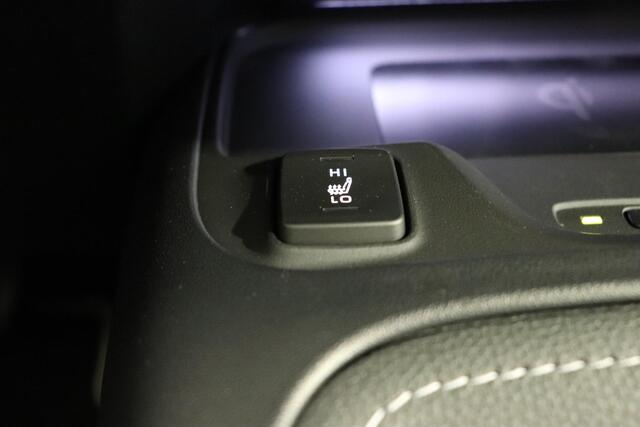 Toyota COROLLA Hybrid 180 Executive, JBL, BSM, Apple CarPlay/Android Auto, DEMOVOORDEEL!