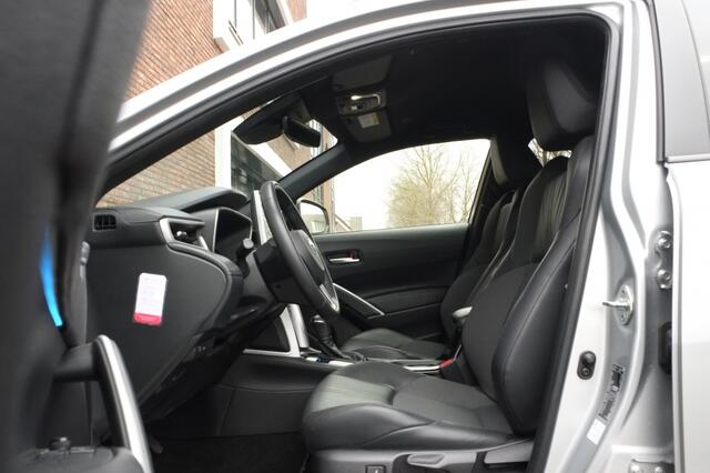 Toyota COROLLA Cross 2.0 High Power Hybrid First Edition, Trekhaak, ACC, Carplay