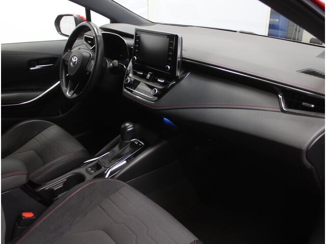 Toyota COROLLA Touring Sports 1.8 Hybrid Executive CARPLAY | CAMERA | LMV17 | ADAPCRUISE | ELECAKLEP | LED | AFNTRHAAK | PDCV+A | STOELVERW | NAVI