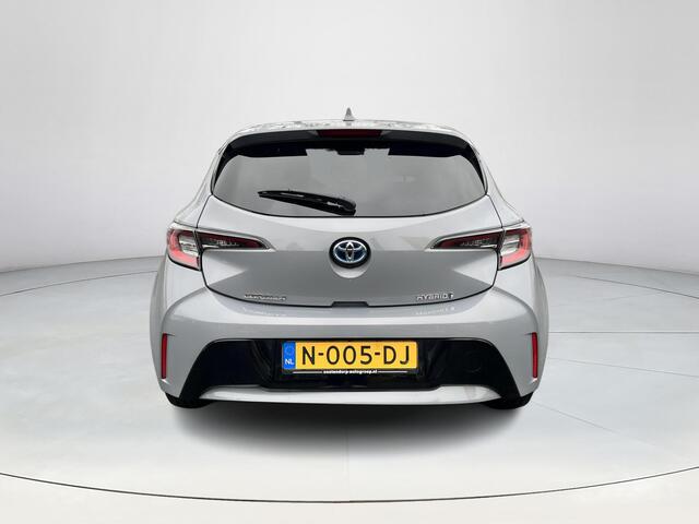 Toyota COROLLA 1.8 Hybrid Dynamic | Stoelverwarming | Carplay | Keyless entry | 17 inch LM-velgen | LED koplampen |