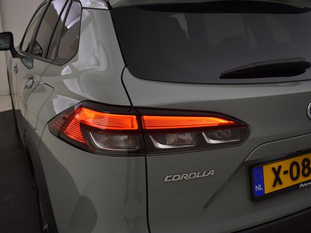 Toyota COROLLA Cross 2.0 HP Hybrid Launch Edition | JBL | Panoramadak | Blind Spot |