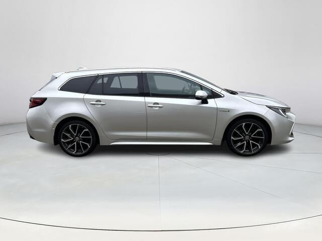 Toyota COROLLA Touring Sports 2.0 Hybrid Business Sport Intro