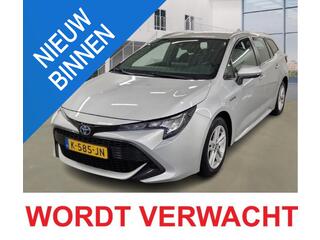 toyota-corolla-touring-sports-1.8-h