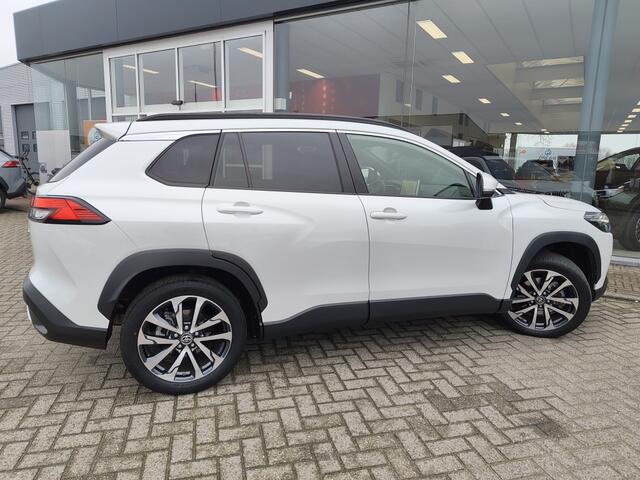 Toyota COROLLA Cross 2.0 Hybrid First Edition | Trekhaak | Navi | Half Leder | Androi