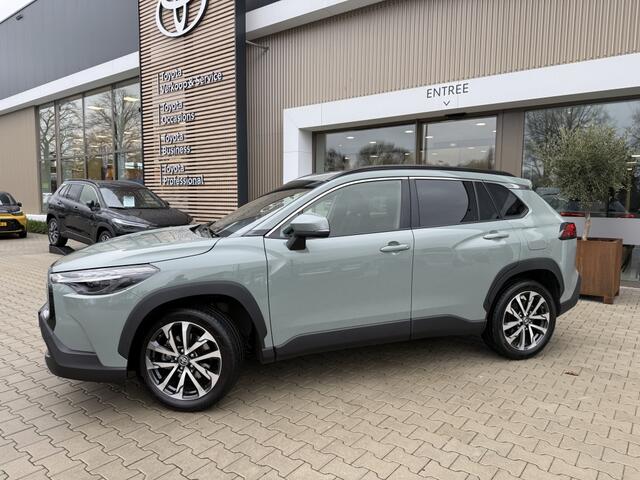 Toyota COROLLA Cross Hybrid 140 Style | Parkeersensoren V+A | Blindspot