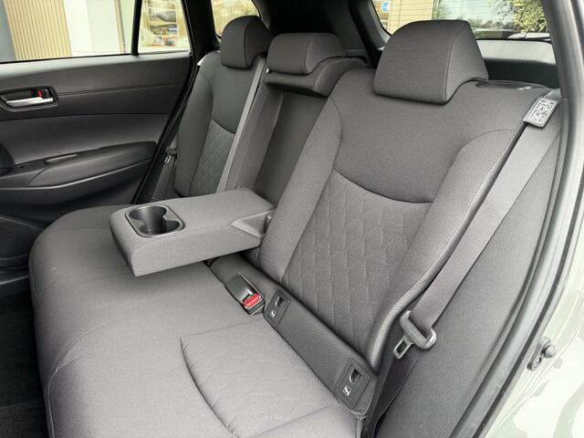 Toyota COROLLA Cross Hybrid 140 Style | Parkeersensoren V+A | Blindspot