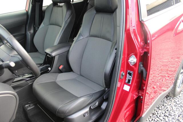 Toyota COROLLA Cross 2.0 High Power Hybrid First Edition Automaat, Trekhaak