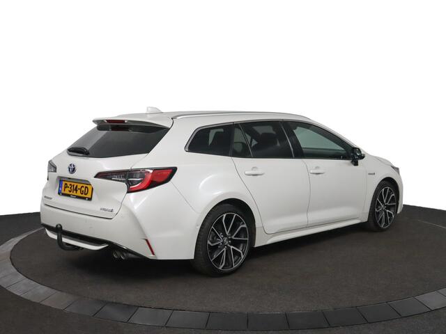 Toyota COROLLA Touring Sports 2.0 Hybrid Executive | Trekhaak | Navigatie | Parkeersensoren | Apple Carplay/Android auto | Elektrische Achterklep |