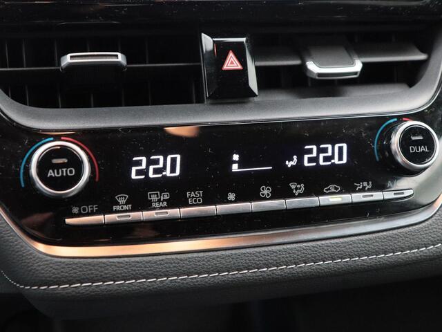 Toyota COROLLA Touring Sports 2.0 184 Pk Automaat Hybrid Dynamic | Camera | Adaptive Cruise | Navigatie | Full LED | Stoel Verwarming | CarPlay | 46.153 Km !!